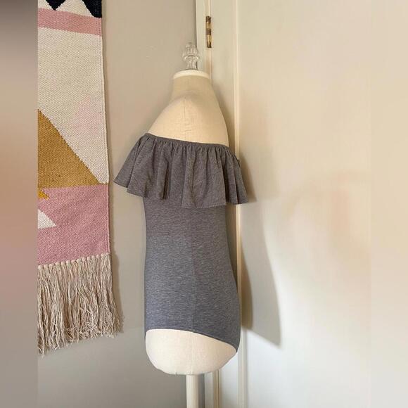 NWT- J.Crew- Off-Shoulder Ruffle Bodysuit- Women's Medium - Picture 2 of 7